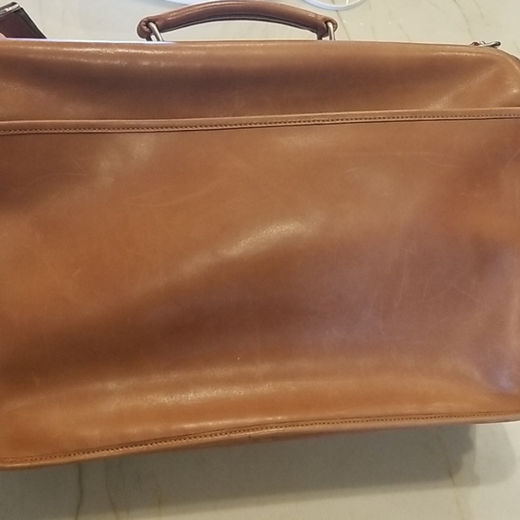 Coach gorgeous camel colored leather briefcase - Picture 3 of 16
